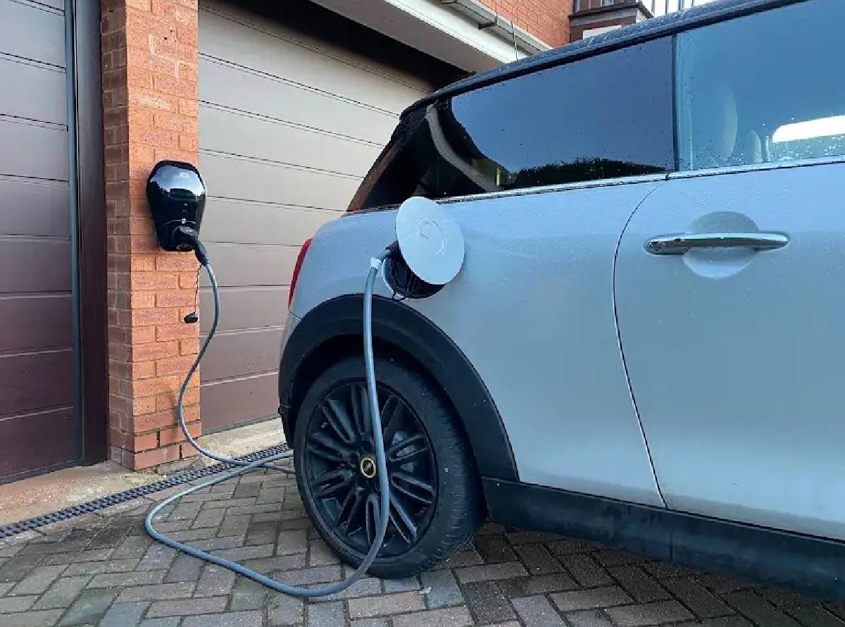 Electrician in Birmingham and West Midlands